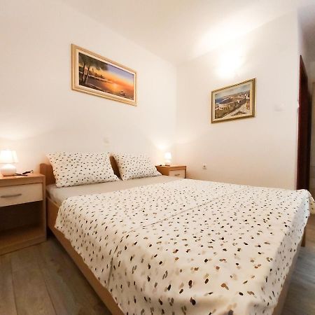 Apartments Tomislav Medulin Luaran gambar